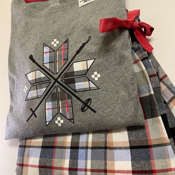 Vera Bradley Flannel Pajama Set - Picture 4 of 6